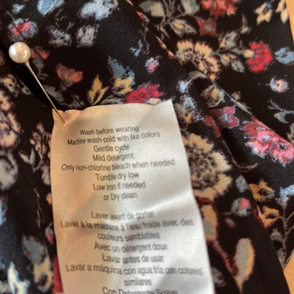 Motherhood Maternity Floral Summer Top with Brick red, Zipper Back - Picture 10 of 10